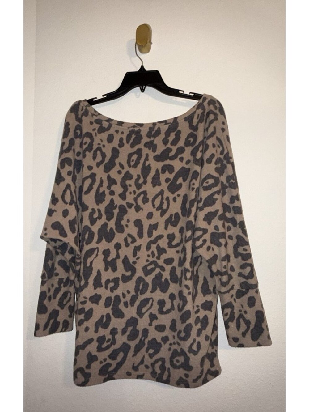 Boston Proper Animal Print Boat Neck Long Sleeve Sweater Top Womens M Medium - Picture 4 of 6